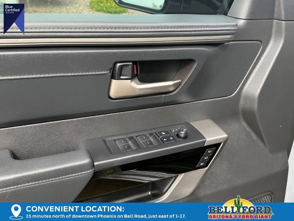 Used 2025 Toyota Tundra Limited AWD/4WD image 18