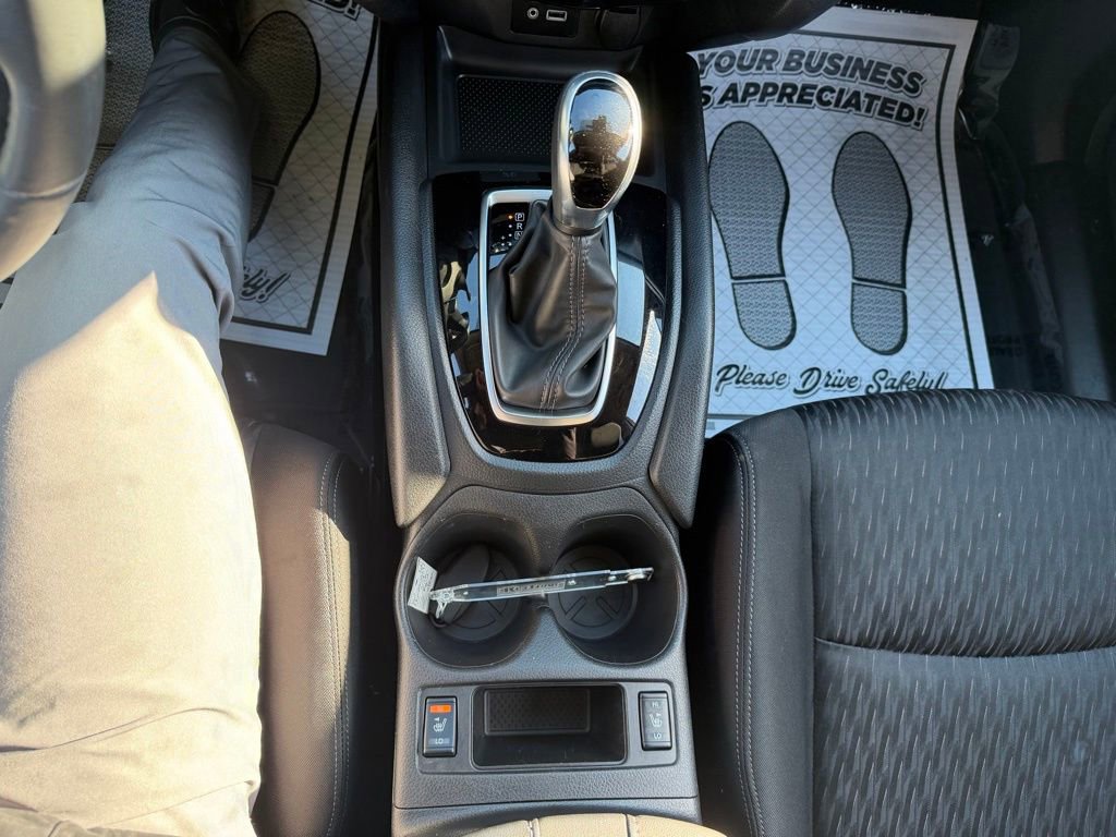 Used 2019 Nissan Rogue SV image 22