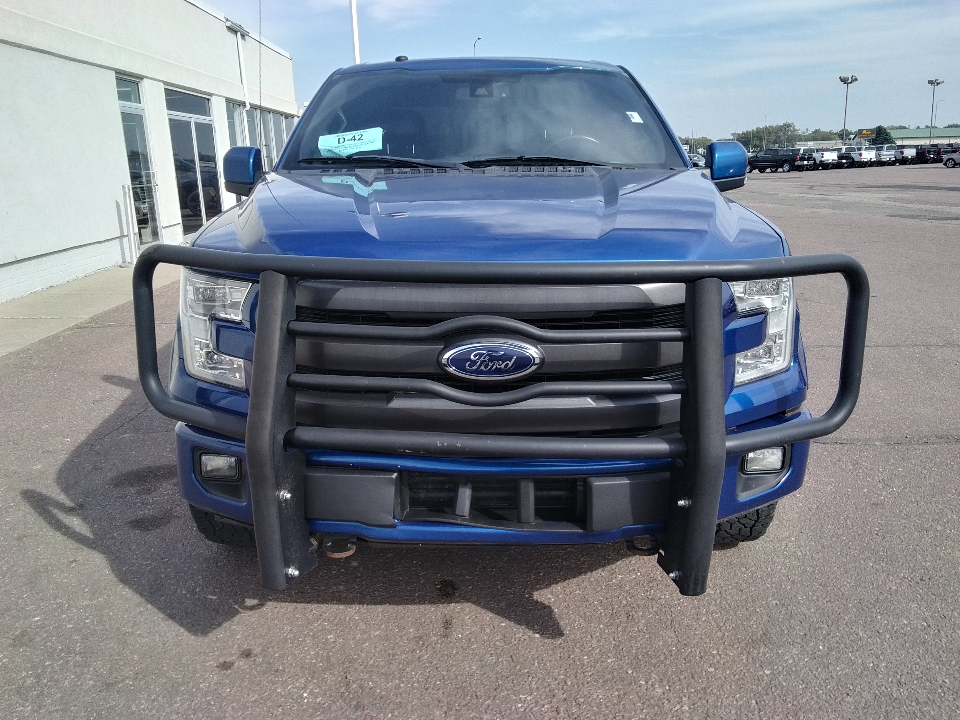 Used 2017 Ford F150 Lariat w/ Equipment Group 502A Luxury AWD/4WD image 3
