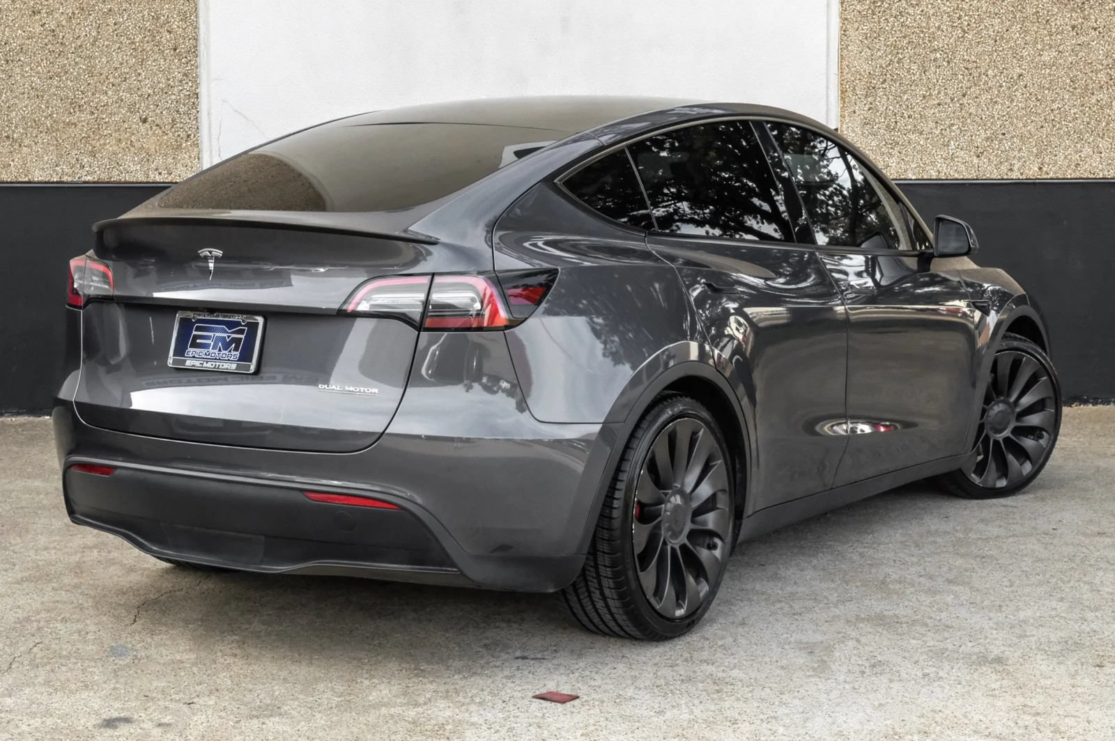 Used 2023 Tesla Model Y Long Range AWD/4WD image 8