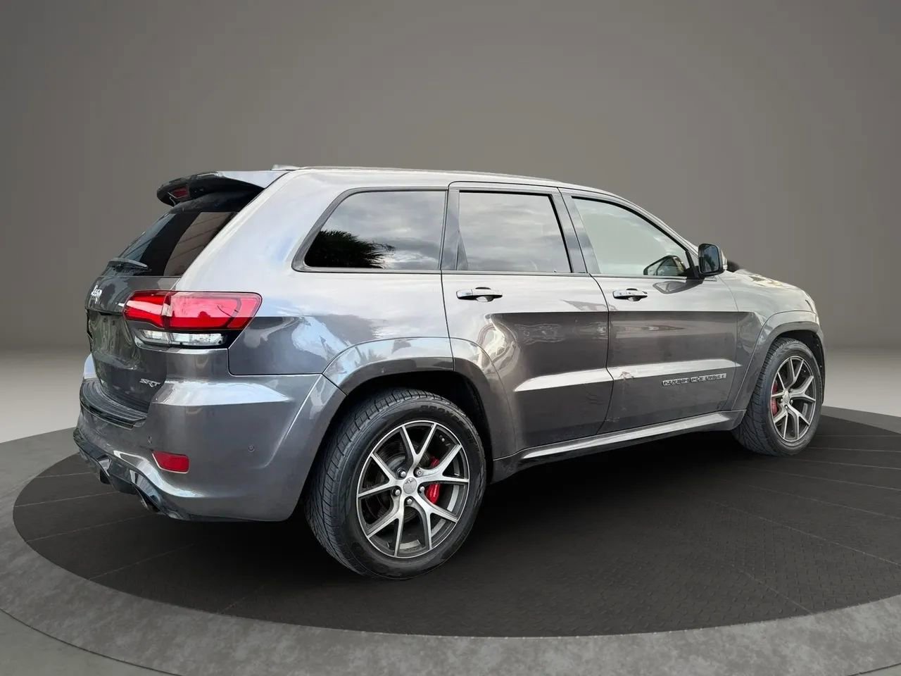 Used 2017 Jeep Grand Cherokee SRT AWD/4WD image 13
