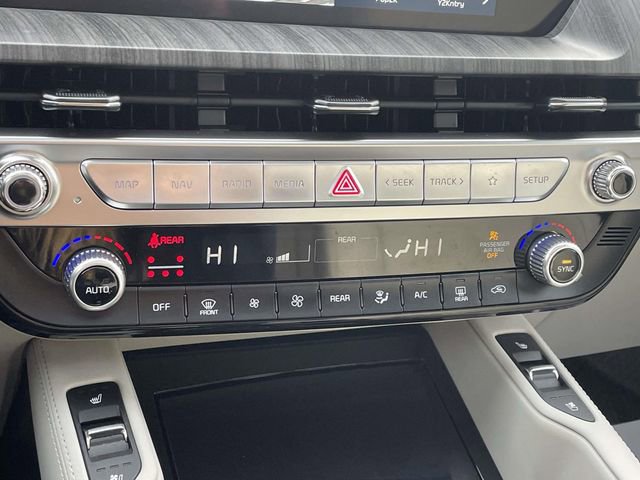 Used 2025 Kia Telluride EX w/ EX Captain's Chair Package image 30