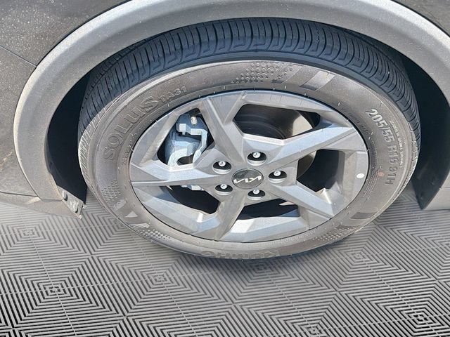 Used 2025 Kia K4 FWD image 28