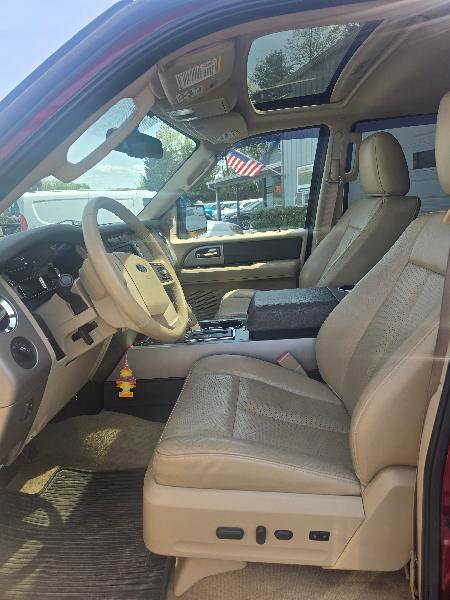 Used 2013 Ford Expedition XLT AWD/4WD image 8