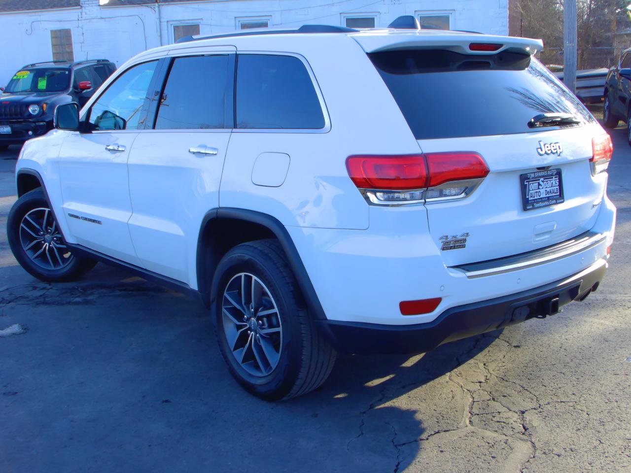 Used 2018 Jeep Grand Cherokee Limited w/ Trailer Tow Group IV image 4