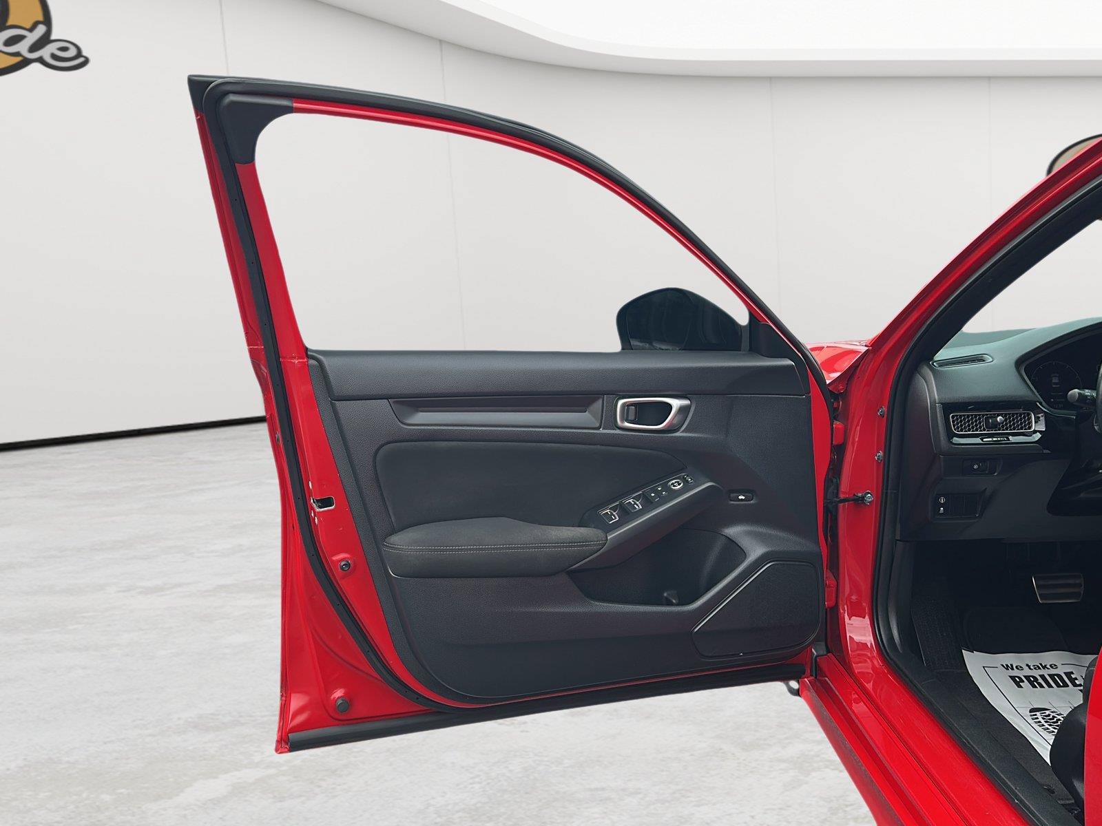 Used 2022 Honda Civic Sport image 14