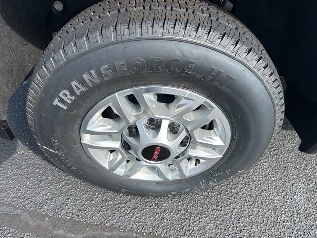 New 2025 GMC Sierra 2500 Pro w/ Convenience Package image 15