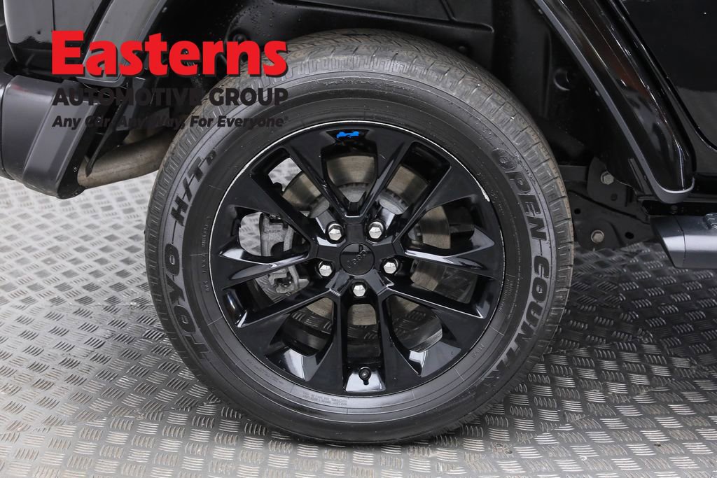 Used 2023 Jeep Wrangler Unlimited Sahara image 29