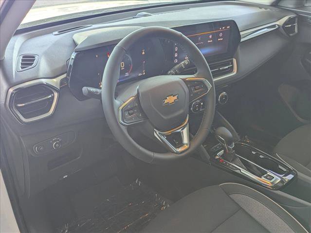 New 2025 Chevrolet TrailBlazer LT w/ Convenience Package FWD image 3
