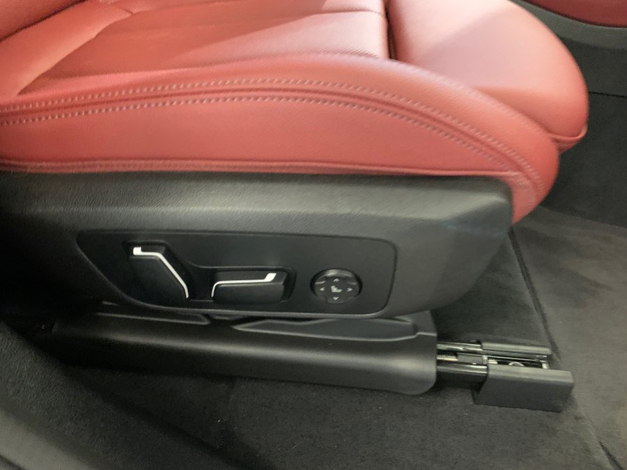 Used 2024 BMW X4 xDrive30i w/ M Sport Package AWD/4WD image 74