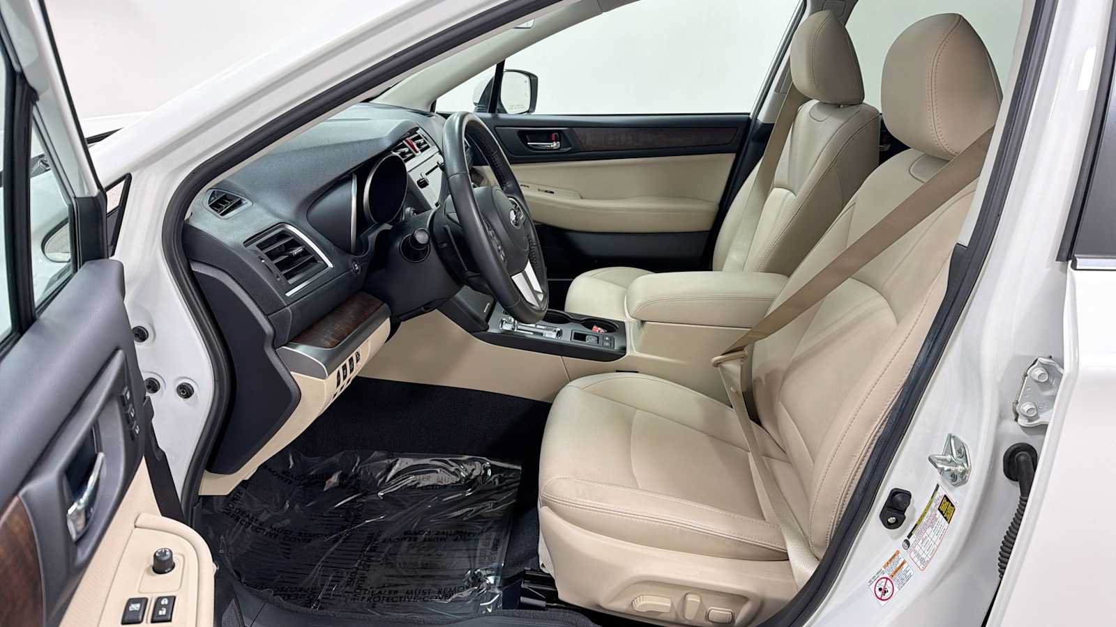 Used 2017 Subaru Outback 3.6R Limited AWD/4WD image 13