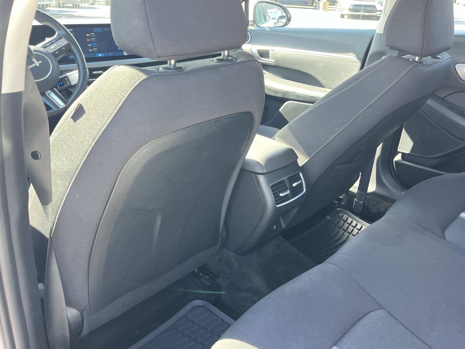 Used 2025 Hyundai Sonata SEL FWD image 16