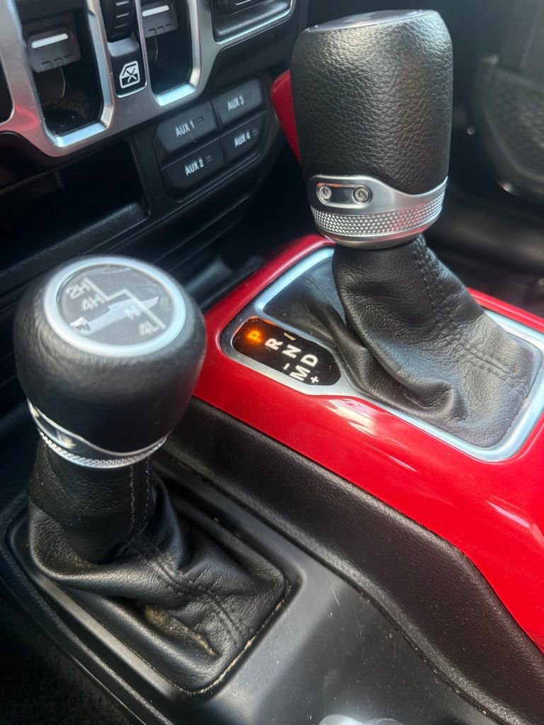 Used 2023 Jeep Wrangler Willys image 33