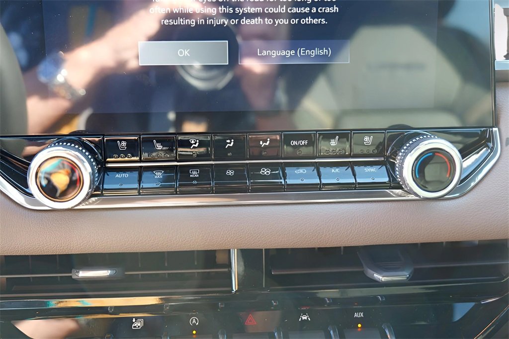 New 2026 GMC Canyon Denali image 16