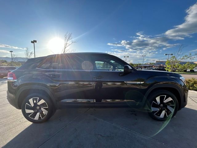 Used 2025 Volkswagen Atlas Cross Sport SE AWD/4WD image 9