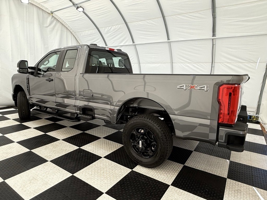 New 2026 Ford F350 XL image 2
