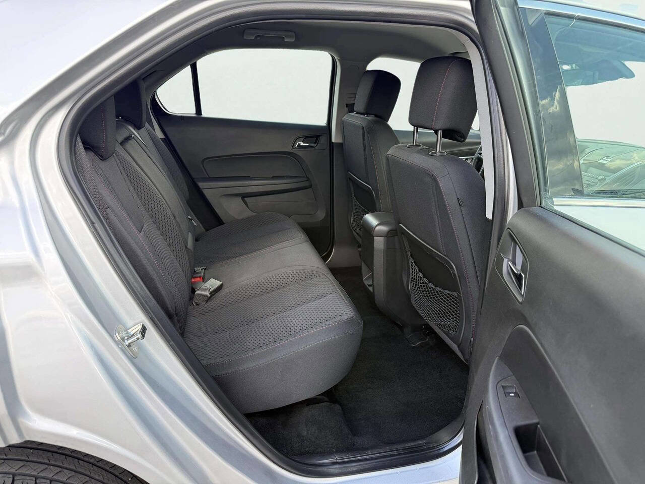 Used 2015 Chevrolet Equinox LS FWD image 13