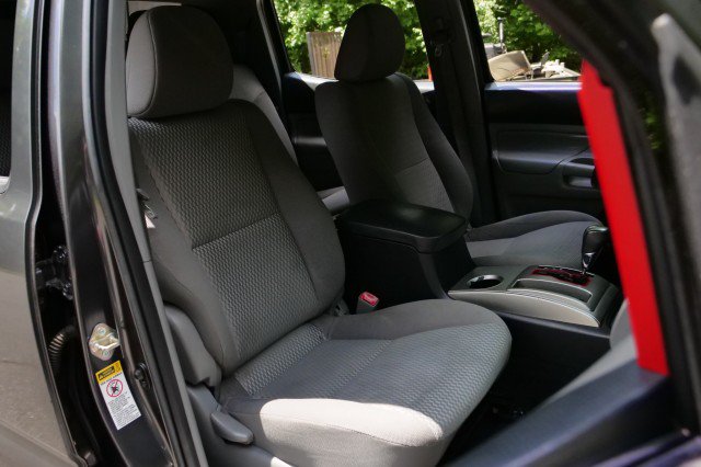Used 2014 Toyota Tacoma PreRunner w/ SR5 Package RWD image 34