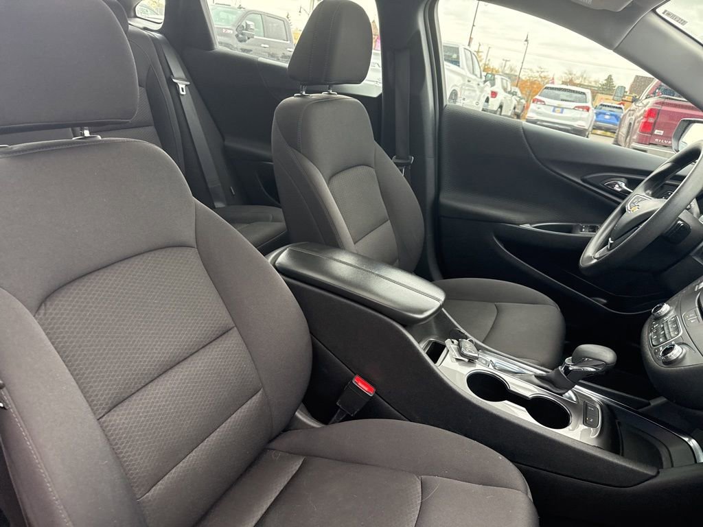 Certified 2024 Chevrolet Malibu LT image 32