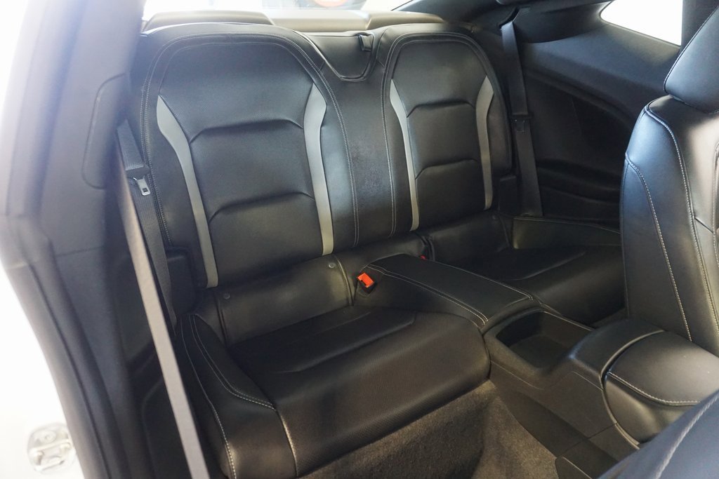 Used 2022 Chevrolet Camaro LT w/ Technology Package image 22