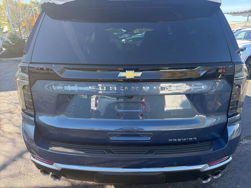 New 2026 Chevrolet Suburban Premier image 4