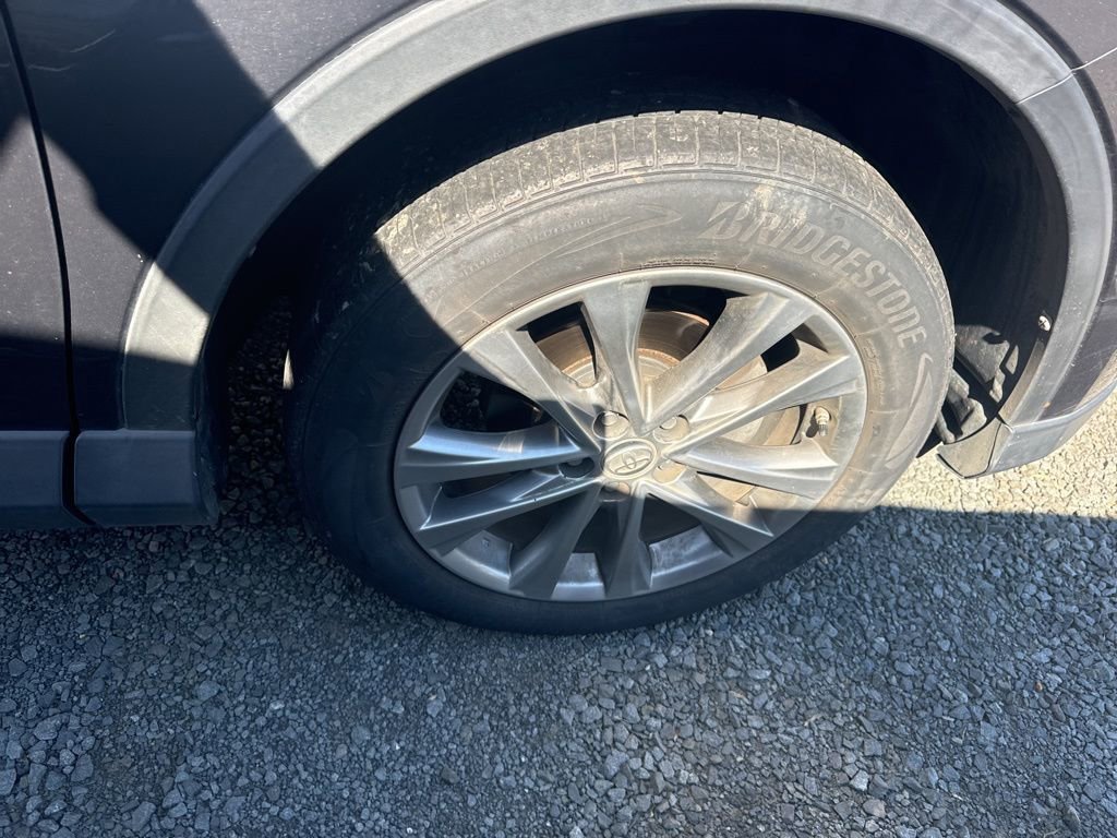 Used 2016 Toyota RAV4 Limited w/ Advanced Technology Package image 26