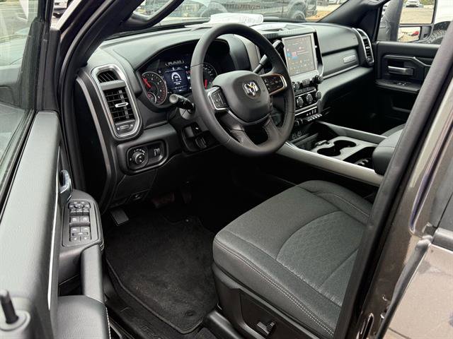 Certified 2025 RAM 3500 Big Horn image 28