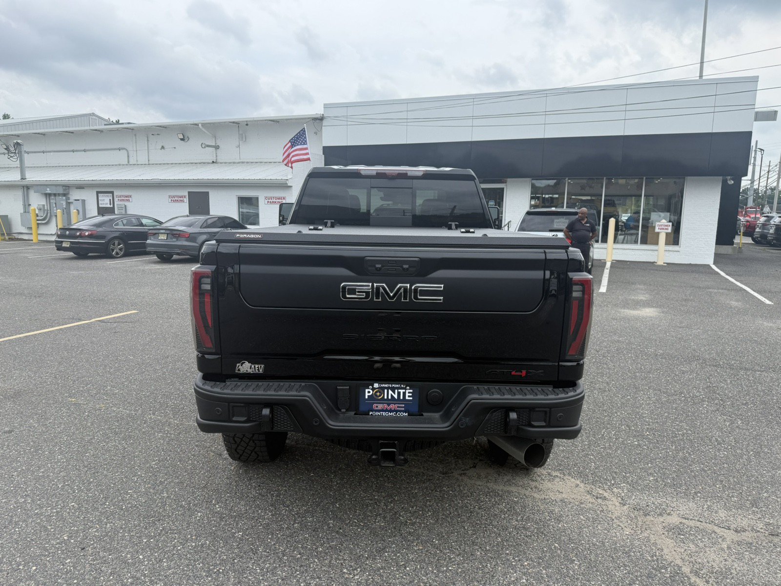Used 2026 GMC Sierra 2500 AT4X w/ AT4X AEV Edition AWD/4WD image 4