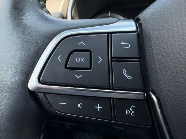 Used 2021 Toyota Highlander Limited AWD/4WD image 25