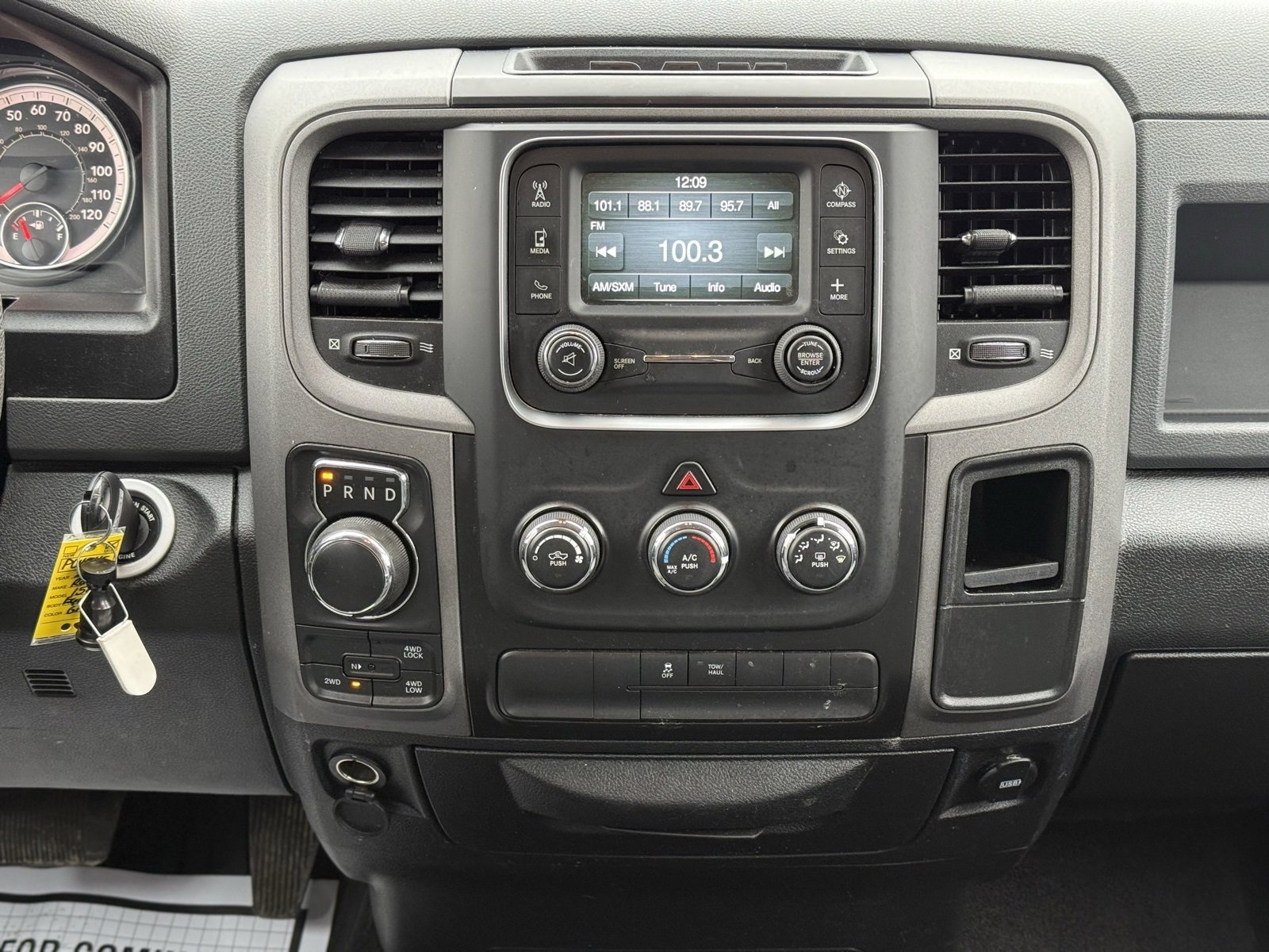 Used 2018 RAM 1500 Express w/ Express Value Package image 18