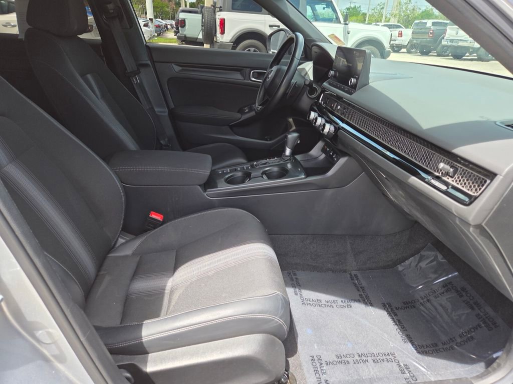 Used 2025 Honda Civic Sport image 10