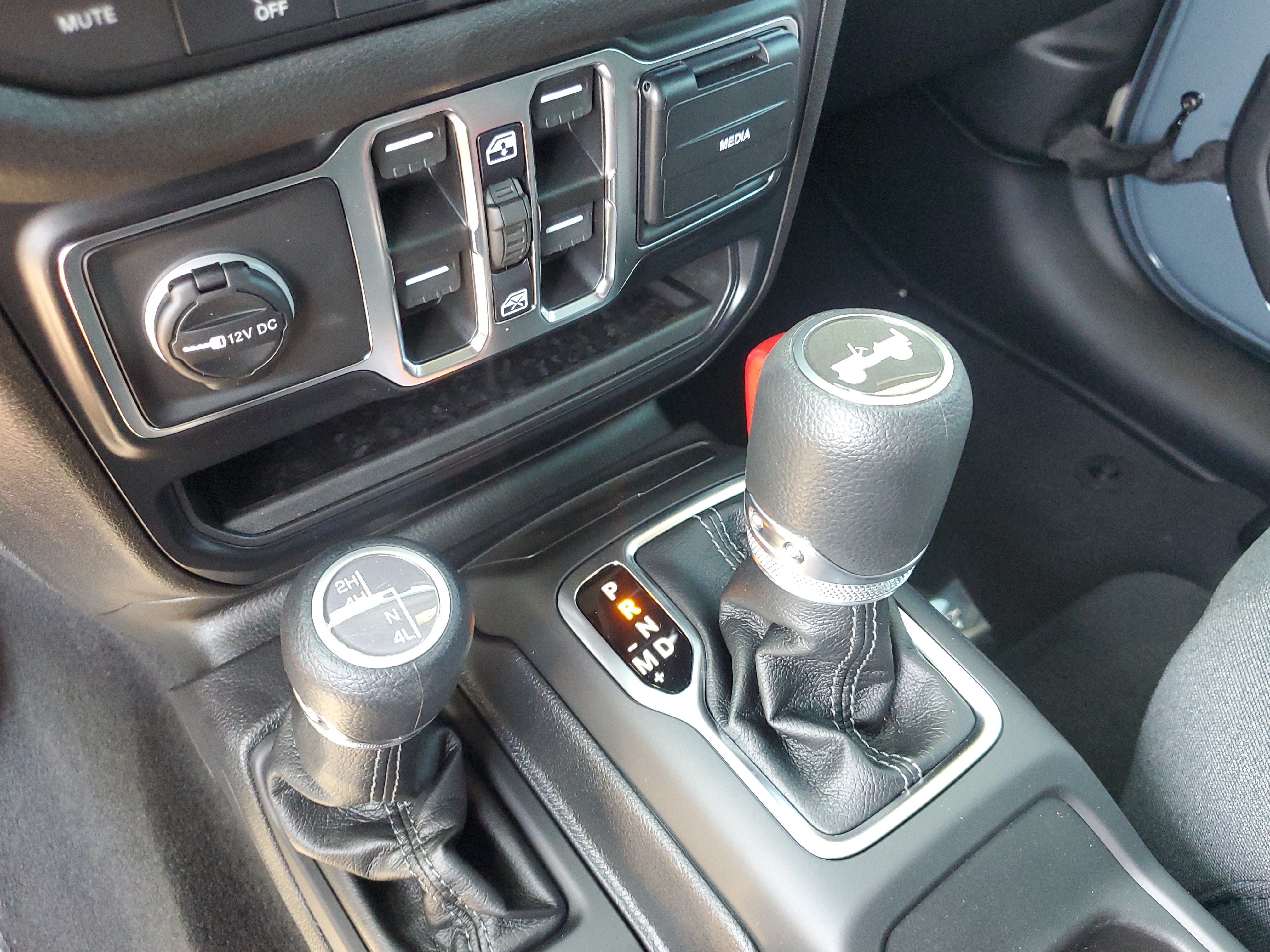 New 2026 Jeep Wrangler Unlimited Sport AWD/4WD image 19