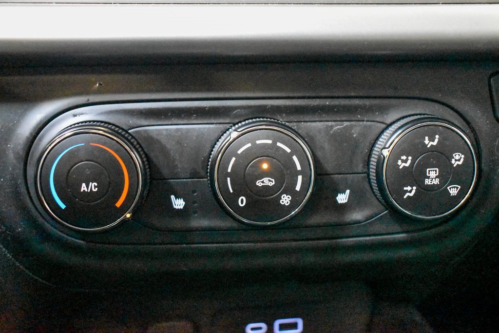 Used 2024 Chevrolet Trax LS w/ LS Convenience Package image 17