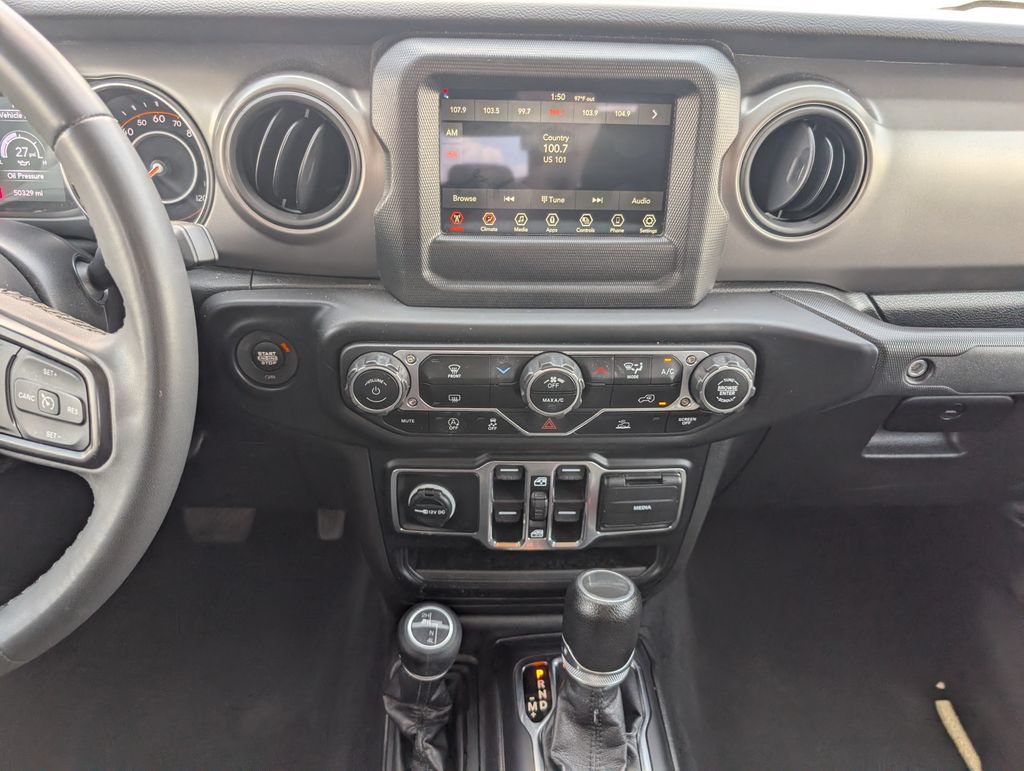 Used 2023 Jeep Gladiator Sport AWD/4WD image 18
