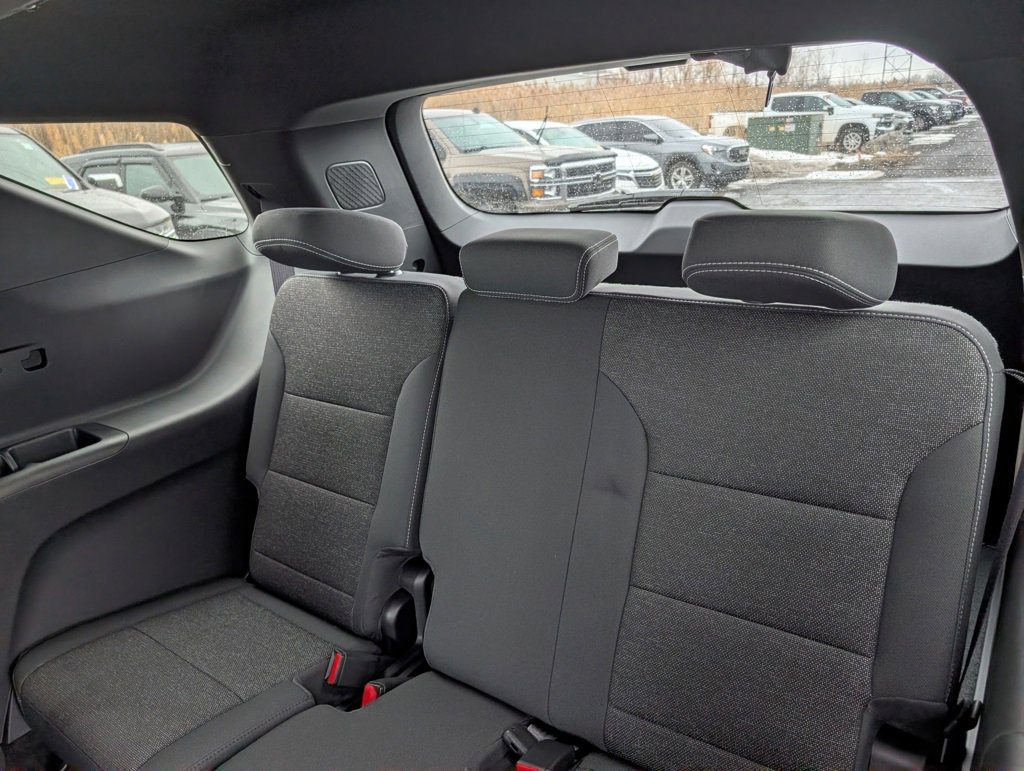 Certified 2026 Chevrolet Traverse LT w/ Sun and Wheel Package image 10