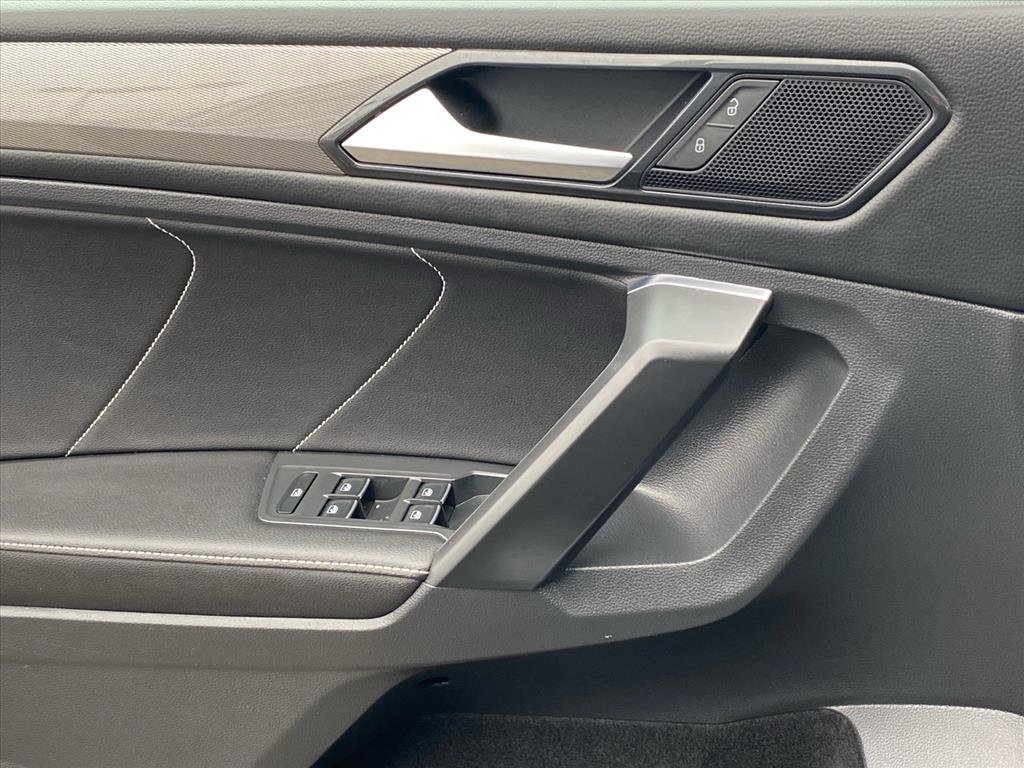 Certified 2022 Volkswagen Tiguan SE image 19
