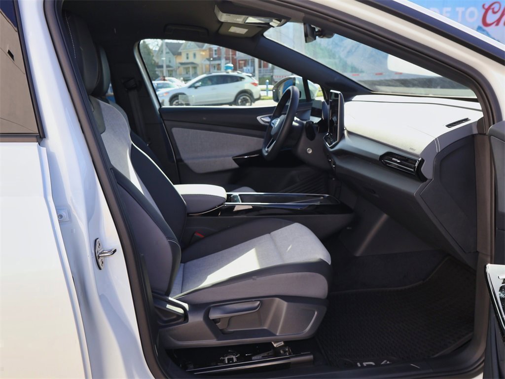 New 2025 Volkswagen ID.4 Pro image 26