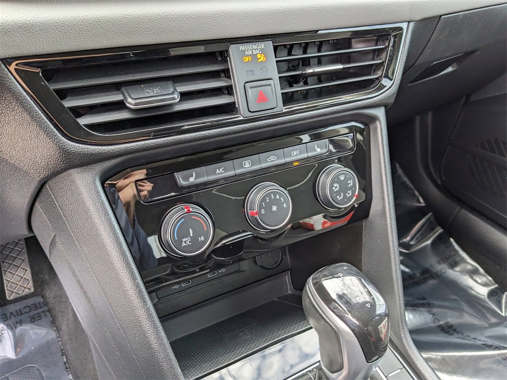 Certified 2023 Volkswagen Taos SE image 27