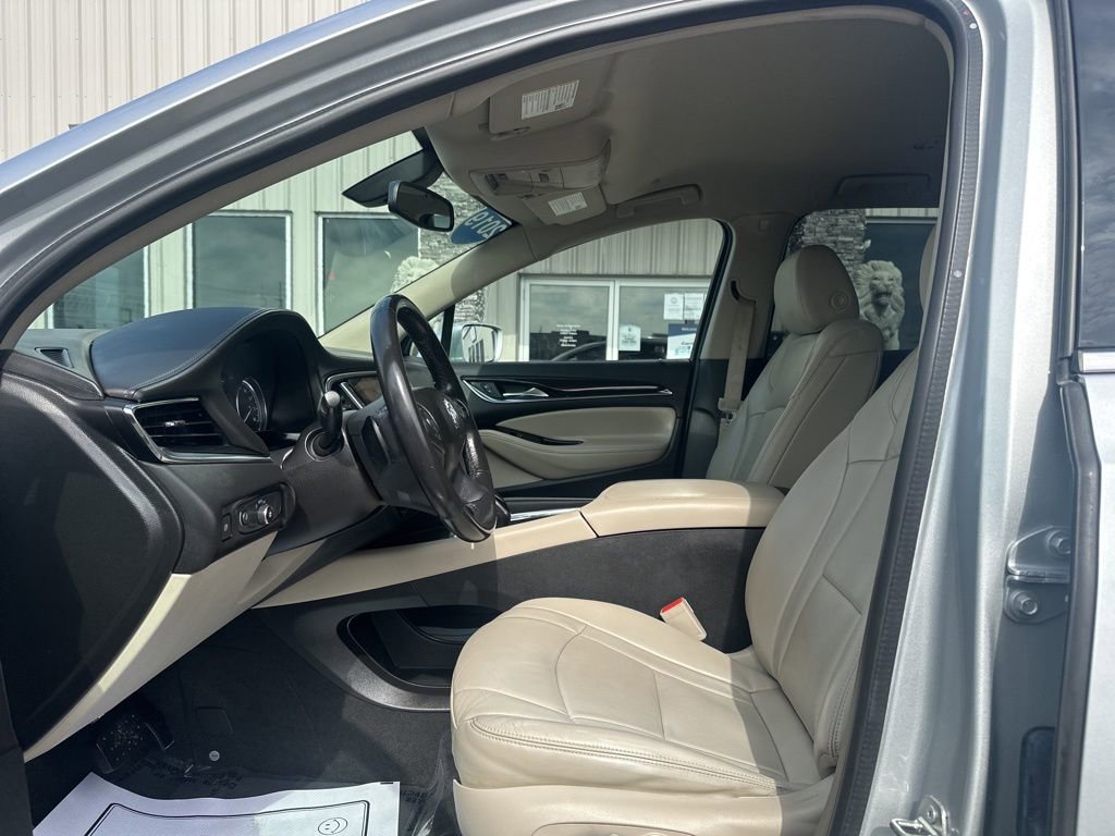 Used 2019 Buick Enclave Essence image 9