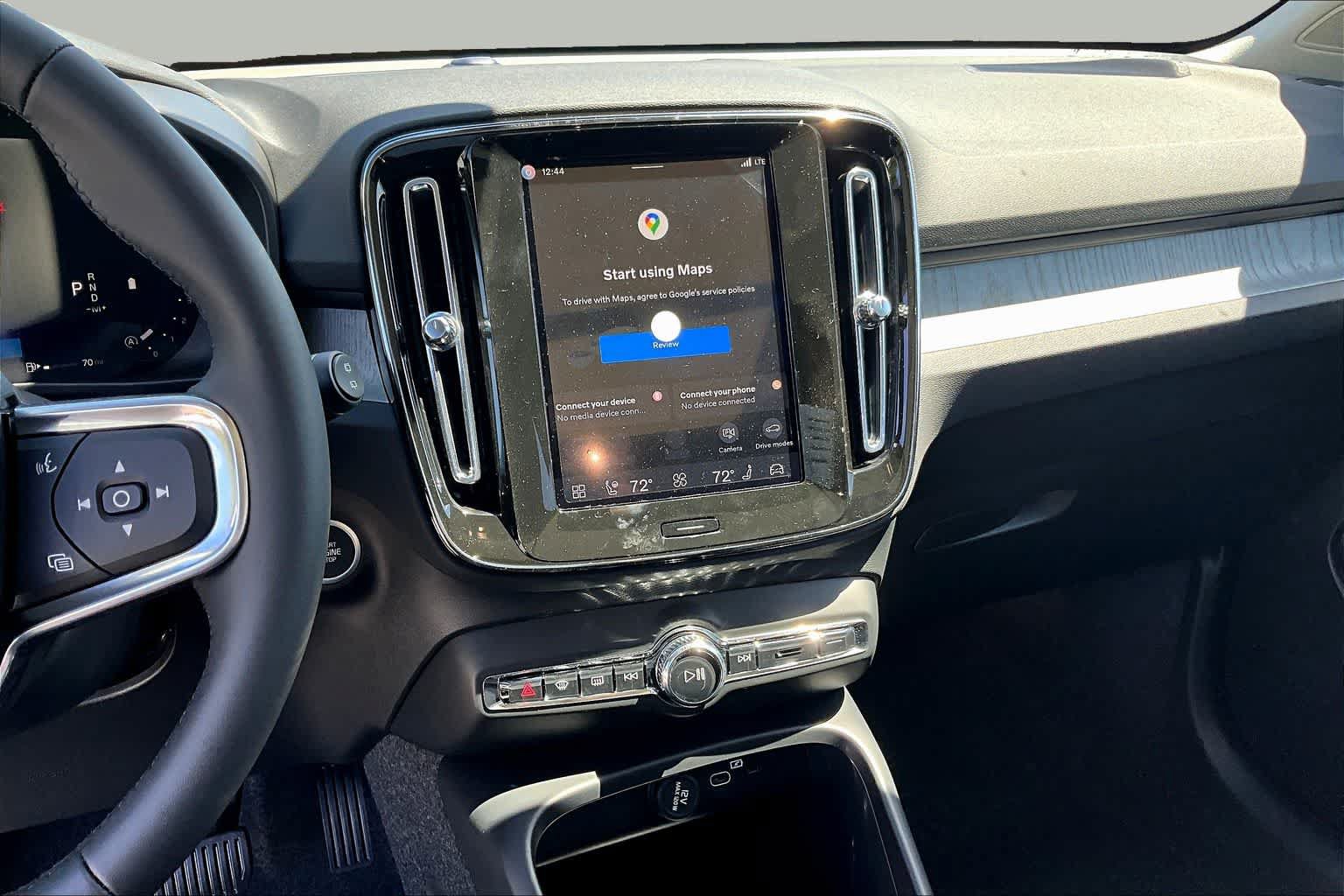 New 2026 Volvo XC40 B5 Plus w/ Protection Package Premier AWD/4WD image 8