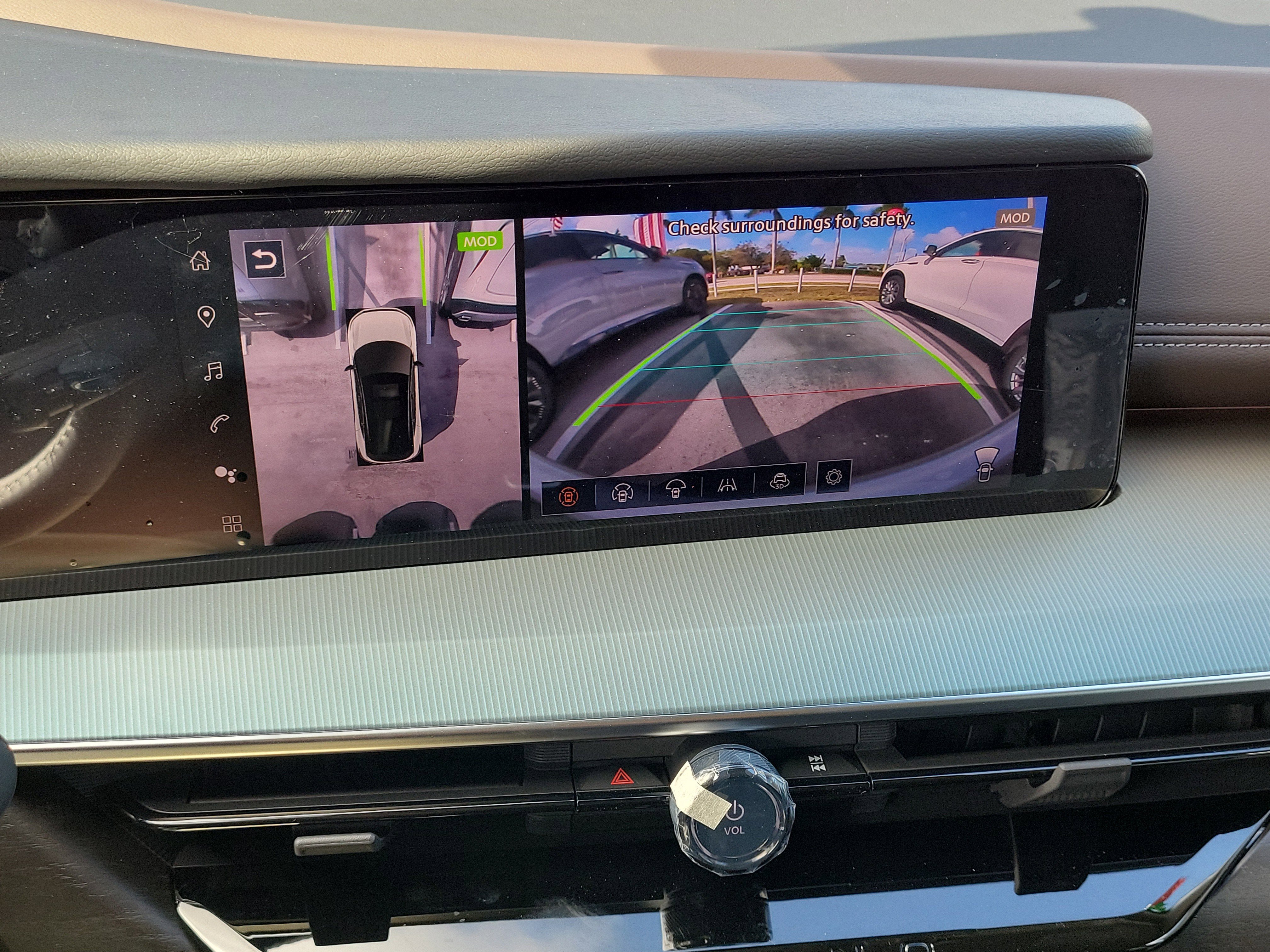 New 2025 Nissan Murano Platinum w/ Cargo Package image 16