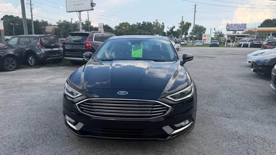 Used 2017 Ford Fusion Energi Titanium FWD image 1