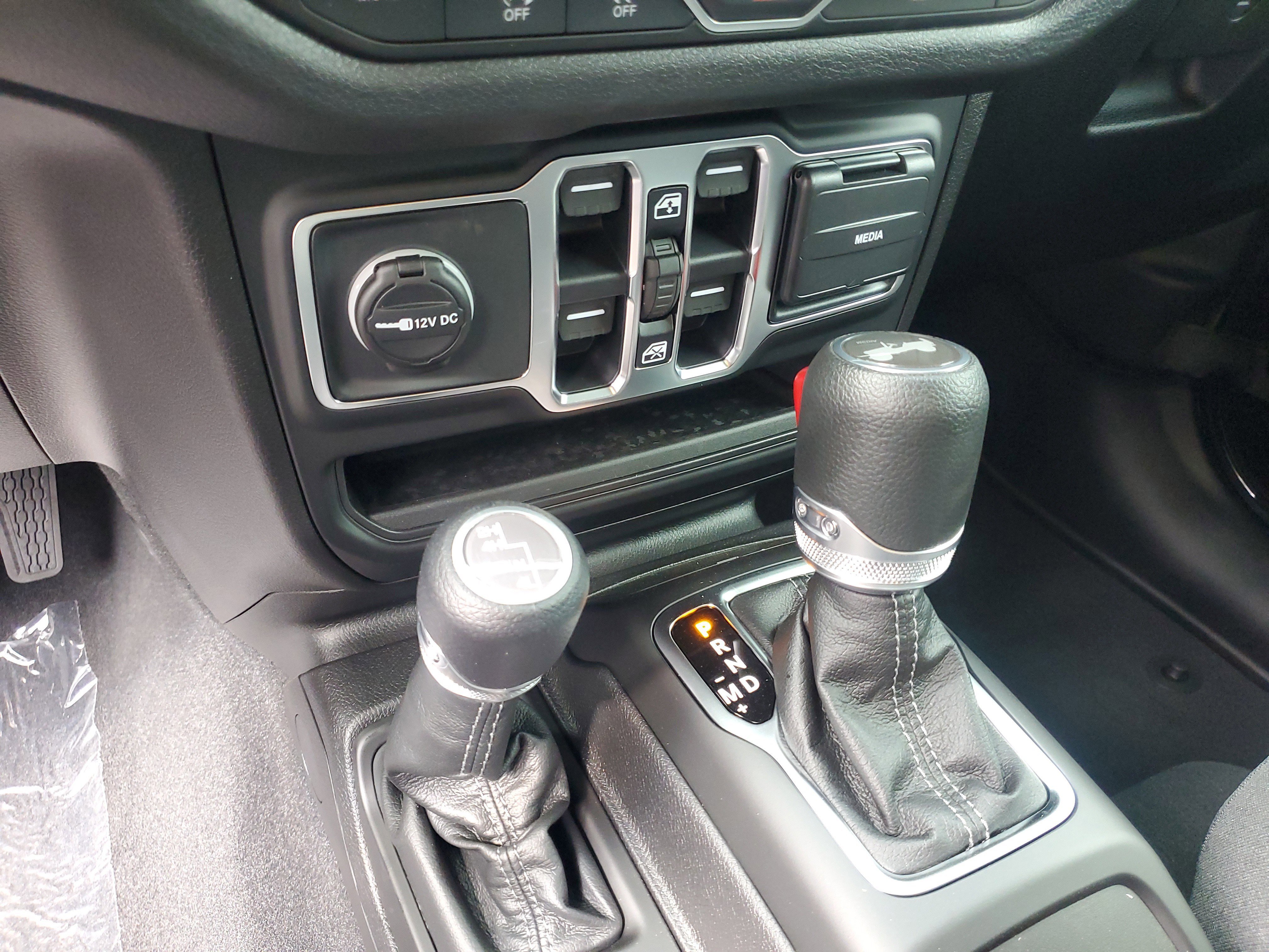 New 2026 Jeep Wrangler Unlimited Sport AWD/4WD image 18