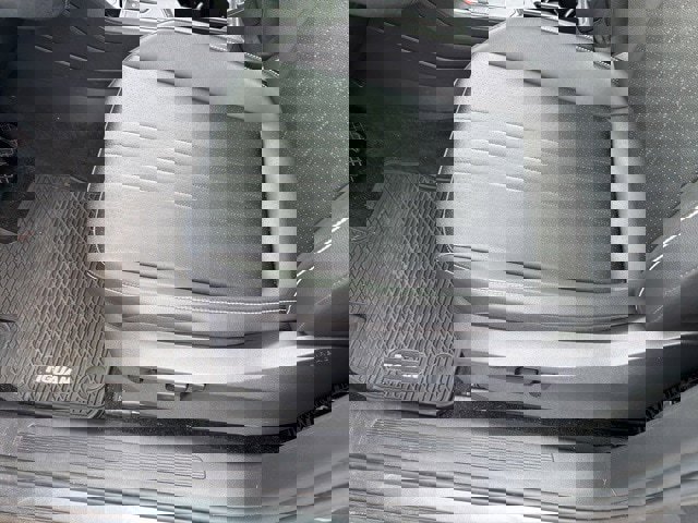 Certified 2023 Volkswagen Tiguan SE w/ Panoramic Sunroof Package image 18