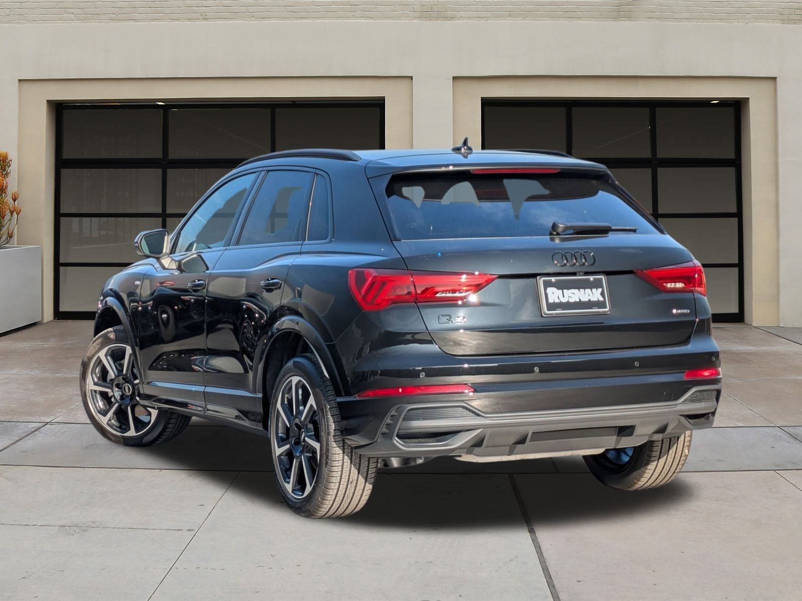 New 2025 Audi Q3 2.0T Premium Plus image 3