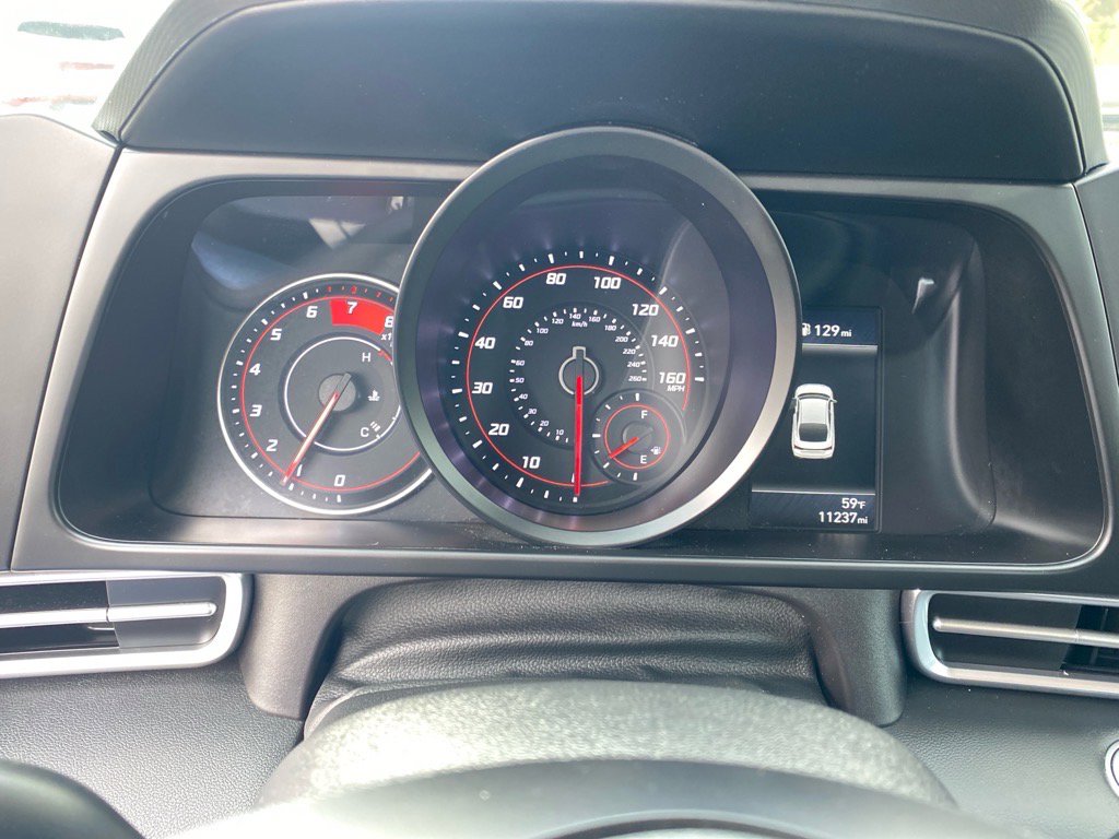 Used 2023 Hyundai Elantra SEL image 18