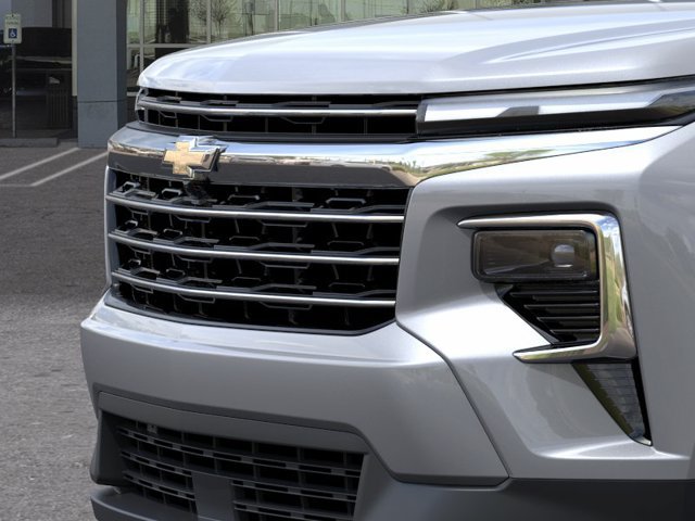 New 2027 Chevrolet Traverse LT w/ Driver Confidence Package FWD image 13