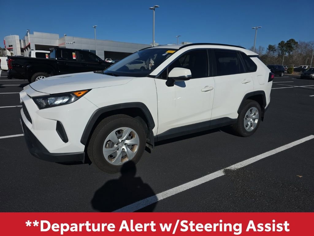Used 2019 Toyota RAV4 LE image 3
