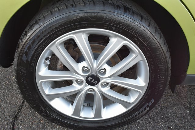 Used 2017 Kia Soul + image 39