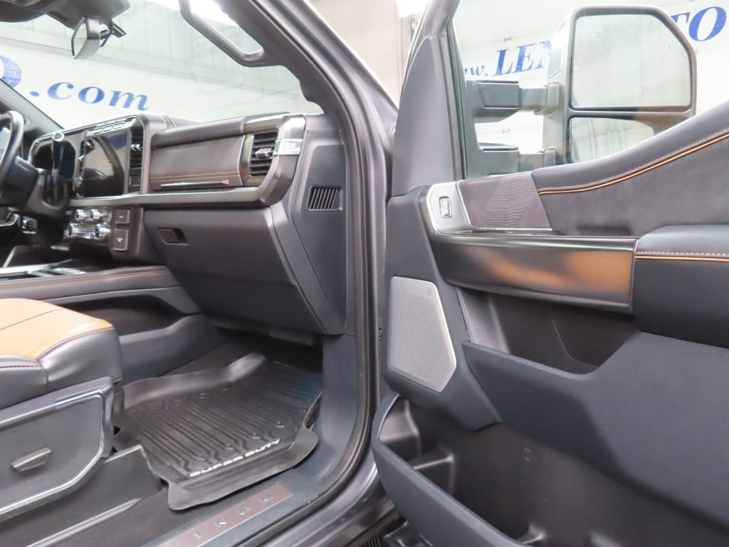 Used 2023 Ford F350 Platinum w/ Tremor Off-Road Package AWD/4WD image 37